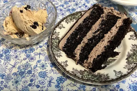 Vivian Food & Cakes photo 2